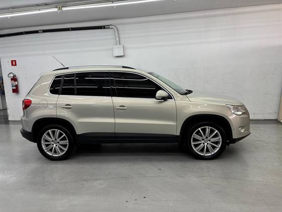 VOLKSWAGEN TIGUAN 2.0 TSI 16V TURBO GASOLINA 4P TIPTRONIC VOLKSWAGEN TIGUAN 2.0 TSI 16V TURBO GASOLINA 4P TIPTRONIC